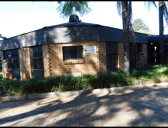106M² OFFICE TO LET IN FERNDALE